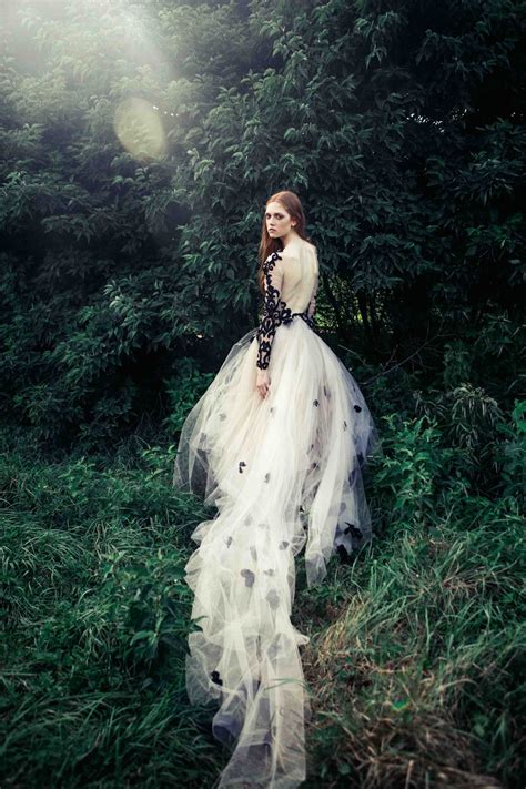 Witchy Wedding Fashion: Tips to Look Spellbinding on Your Big Day